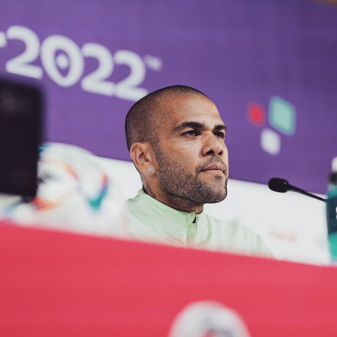 Daniel Alves é preso na Espanha por suspeita de assédio sexual