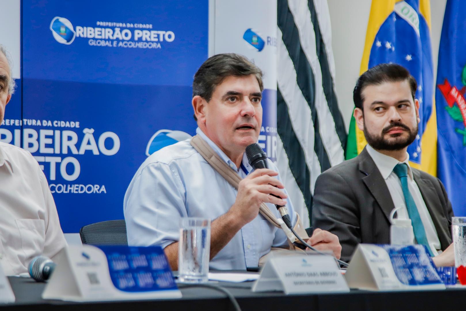 Foi dado o primeiro passo: PPP da Iluminação é discutida em audiência pública