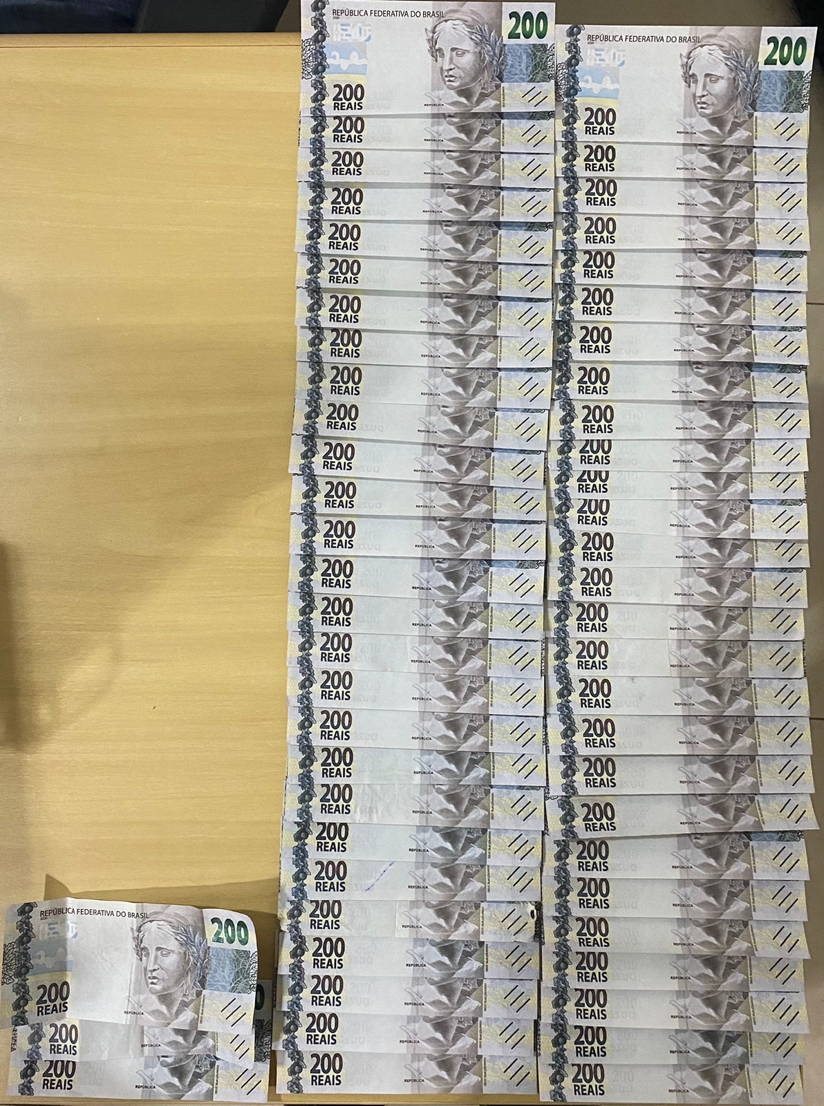 Polícia Federal prende cinco pessoas envolvidas com derrame de notas falsas em Sertãozinho