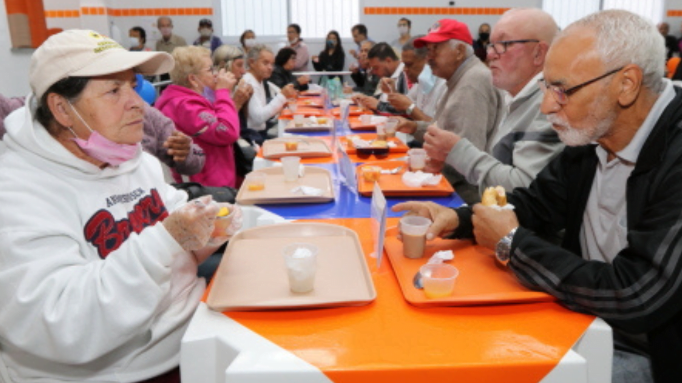 Legenda: Bom Prato aumenta número de refeições servidas diariamente em Jacareí, a partir de segunda (13)