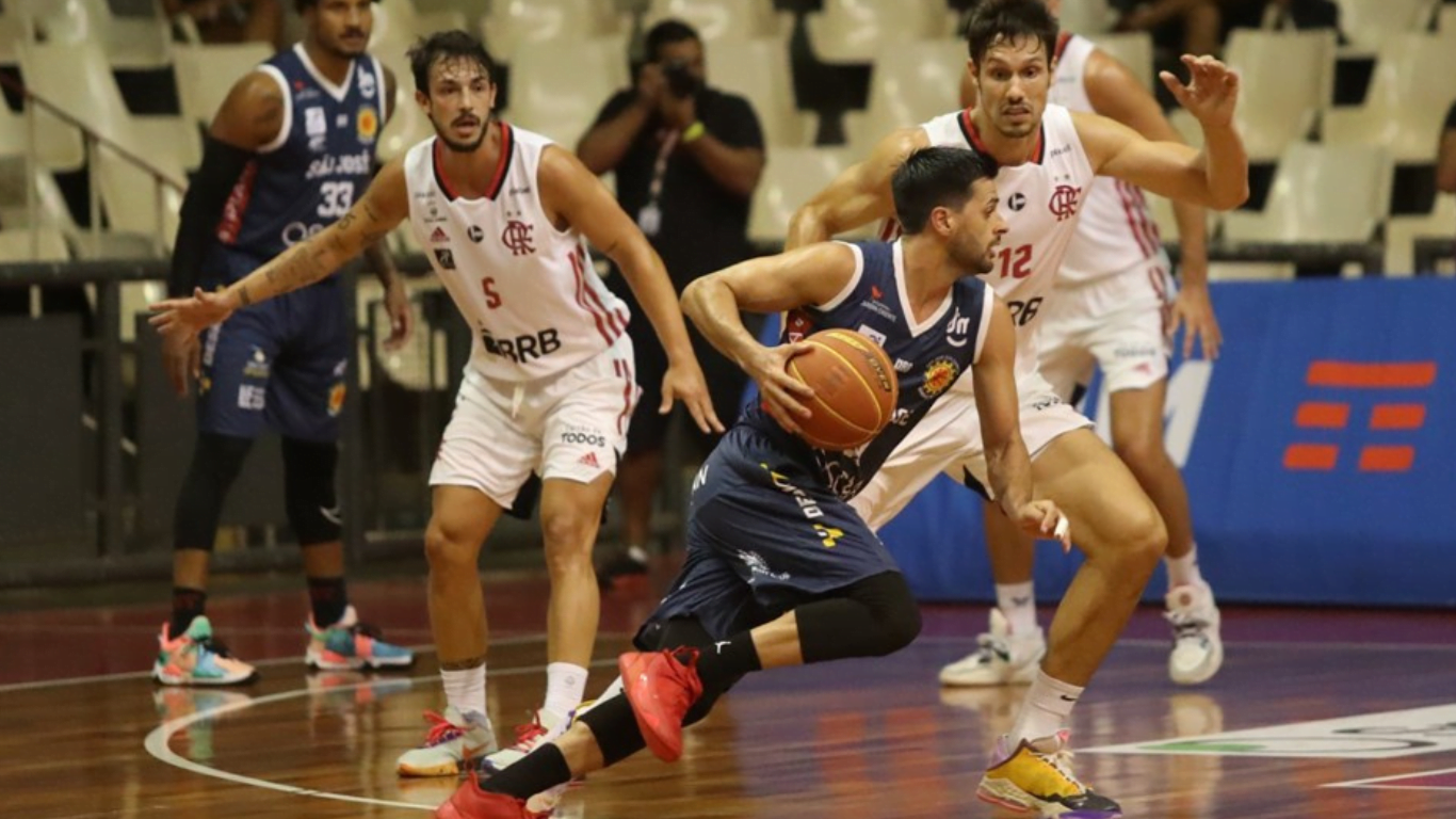 OK SAO JOSE CONTRA FLA BASKET 01