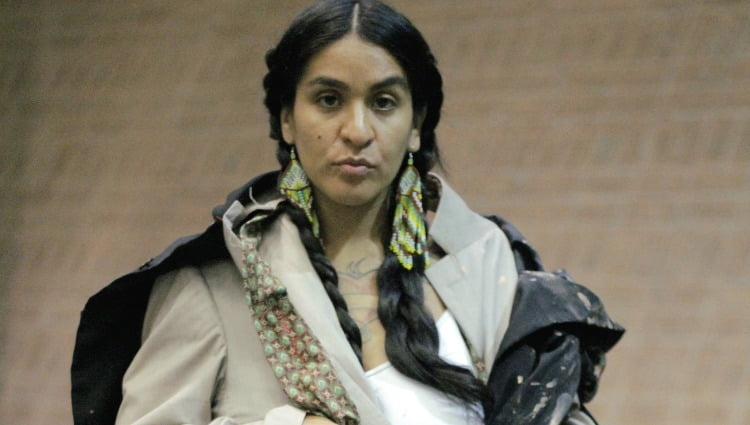 O futurismo indígena de Brisa Flow, no Vitrine