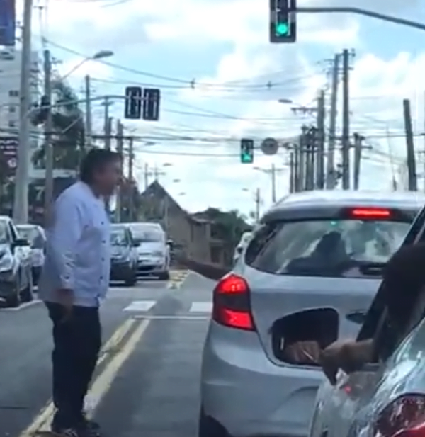 Motoristas flagram briga do trânsito de Campinas; veja o vídeo