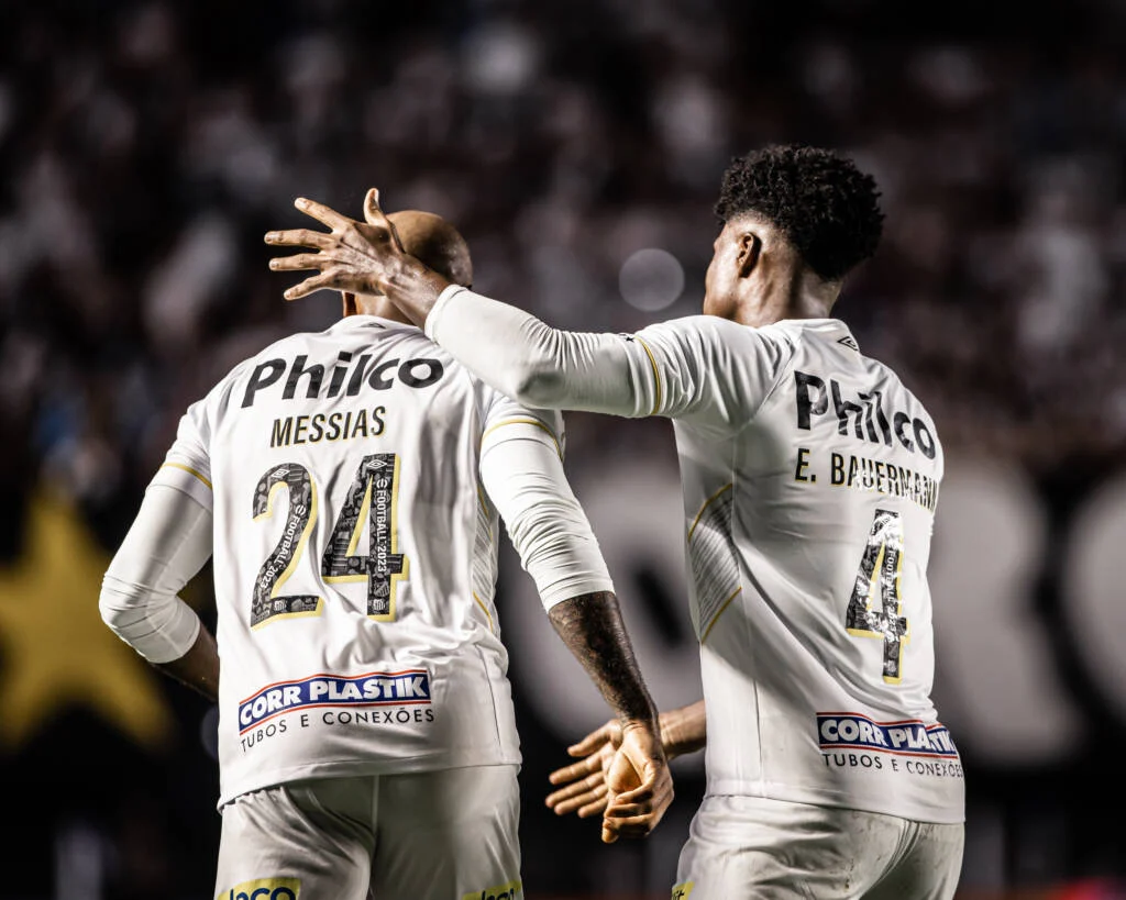 Santos vira sobre o América-MG em jogo de 5 gols e vence a 1ª no Brasileiro