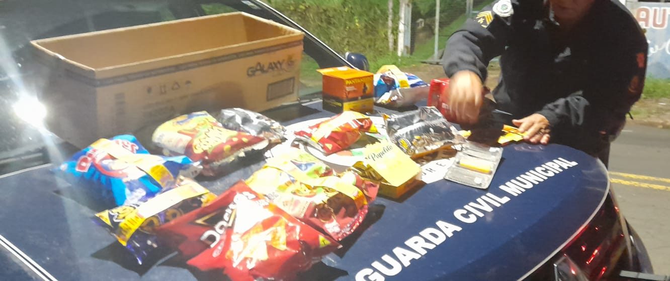 Padaria em Valinhos é furtada e suspeitos levam salgadinhos e cigarros