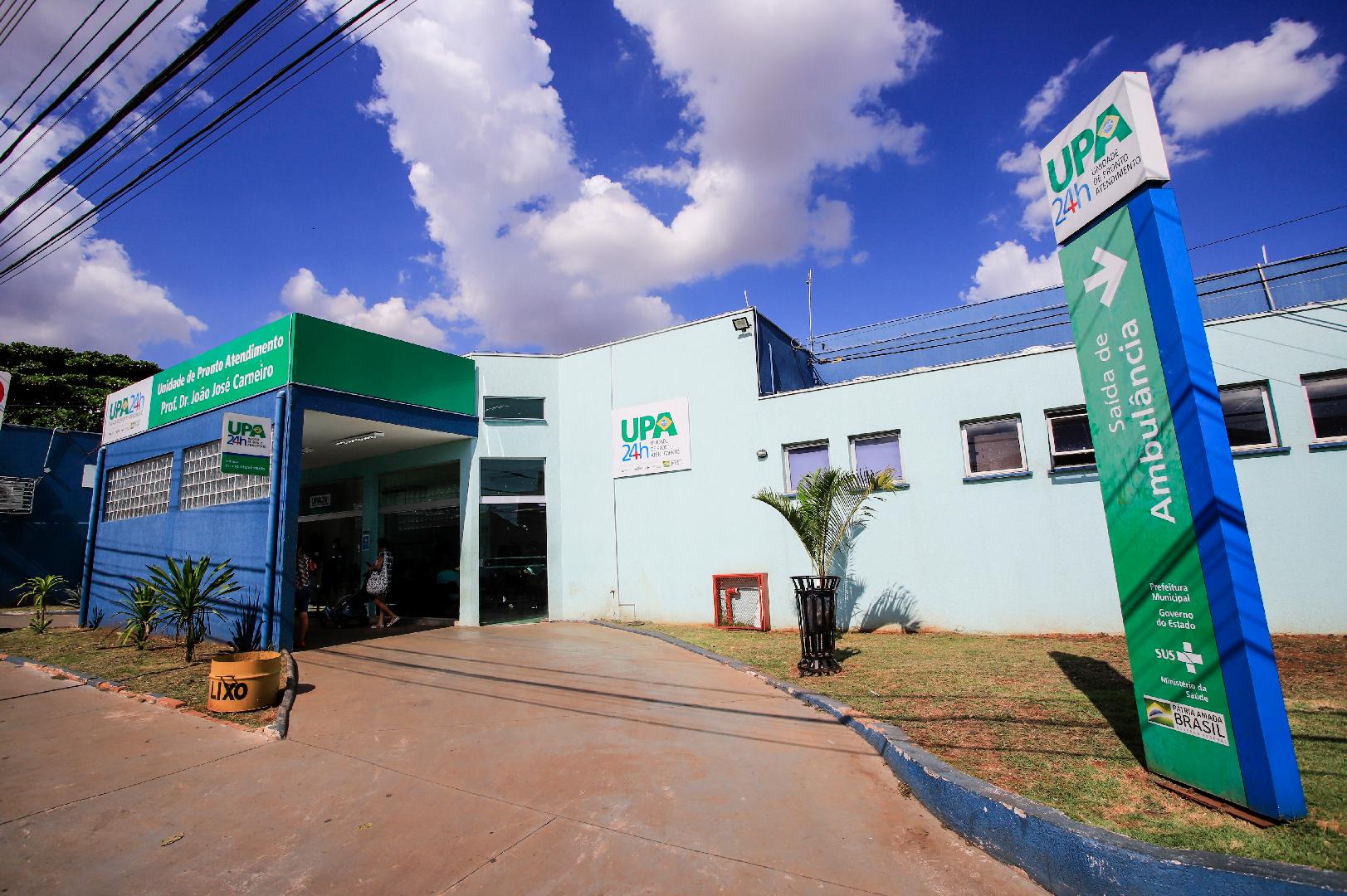 O que abre e o que fecha no feriado de segunda