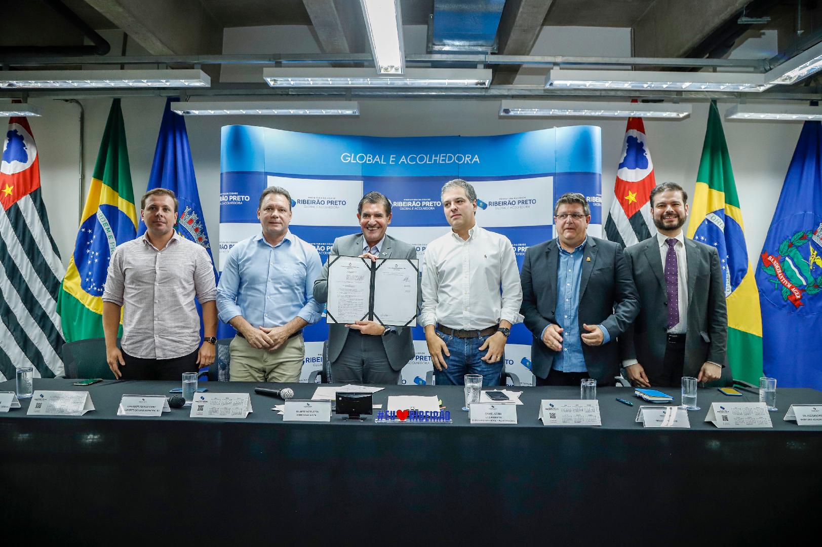 assinatura_lupos_-_foto_fernando_gonzaga_4 (1)