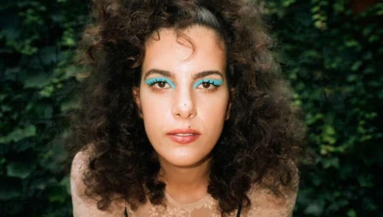 Céu e álbum que interpreta grandes da MPB, no Vozes da Vez