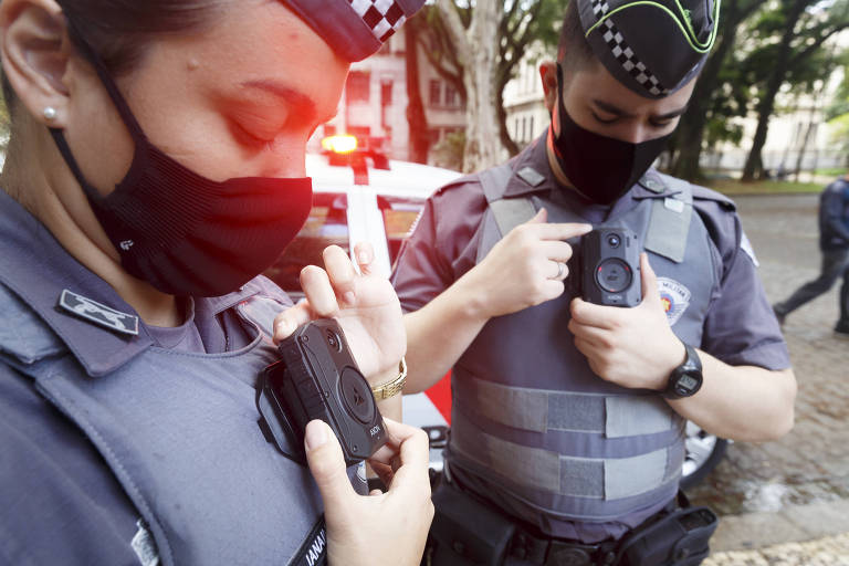 Câmeras em uniforme da Policia Militar de SP. (Divulgação/PMSP)