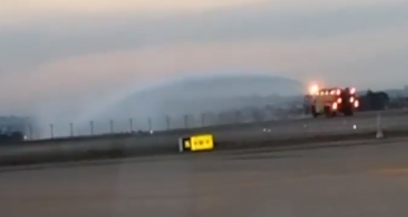 Balão cai e pega fogo no aeroporto de Viracopos em Campinas