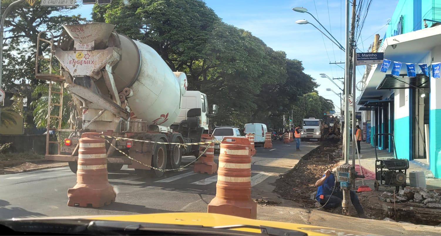 Av. Francisco Junqueira tem interdição parcial