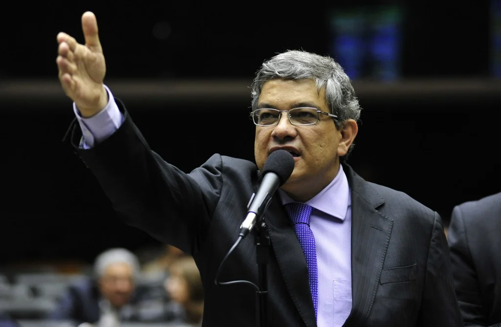 “Não se faz reforma por modismo ou capricho”