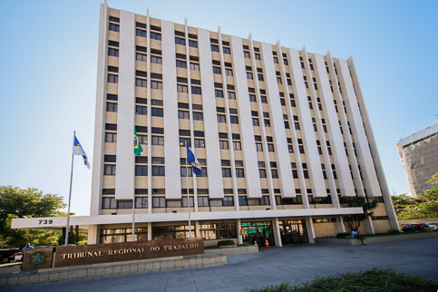 Heródoto: Justiça aceita demissão por justa causa de pessoa que usou atestado médico falso