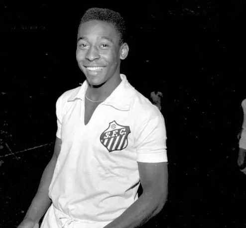 #1 ForasDeSérie | Pelé: a história completa do Rei do Futebol