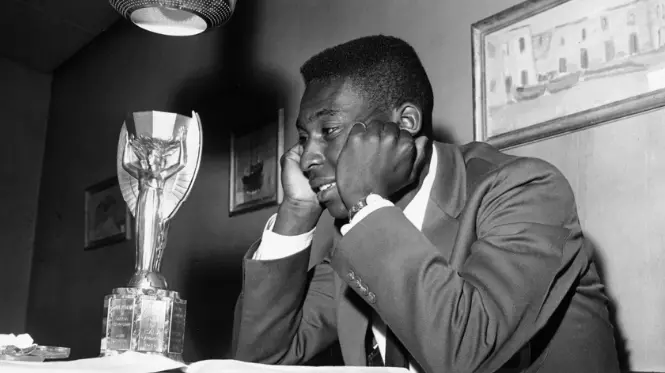 #2 ForasDeSérie | Pelé: os 7 gols mais marcantes de sua carreira