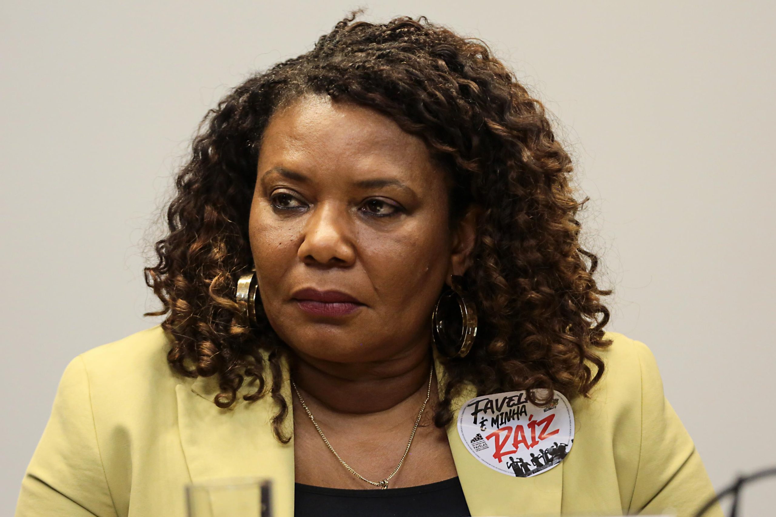 EXCLUSIVO: “Encontramos terra arrasada”, diz Ministra da Cultura