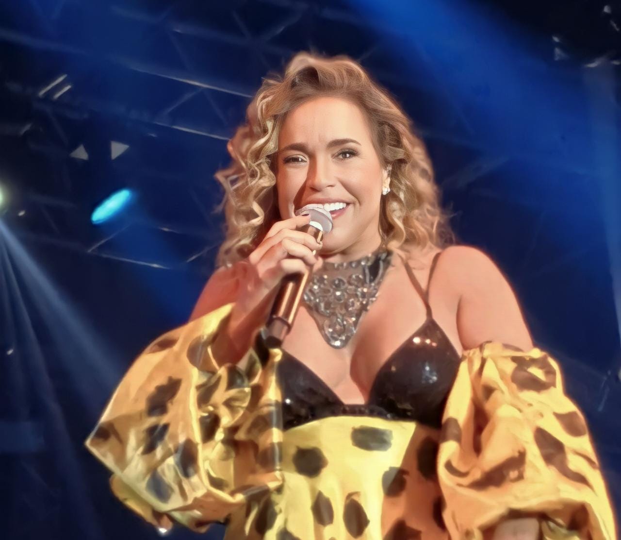 Daniela Mercury no Forró da Lua Cheia: Uma Noite de Celebração em Altinópolis