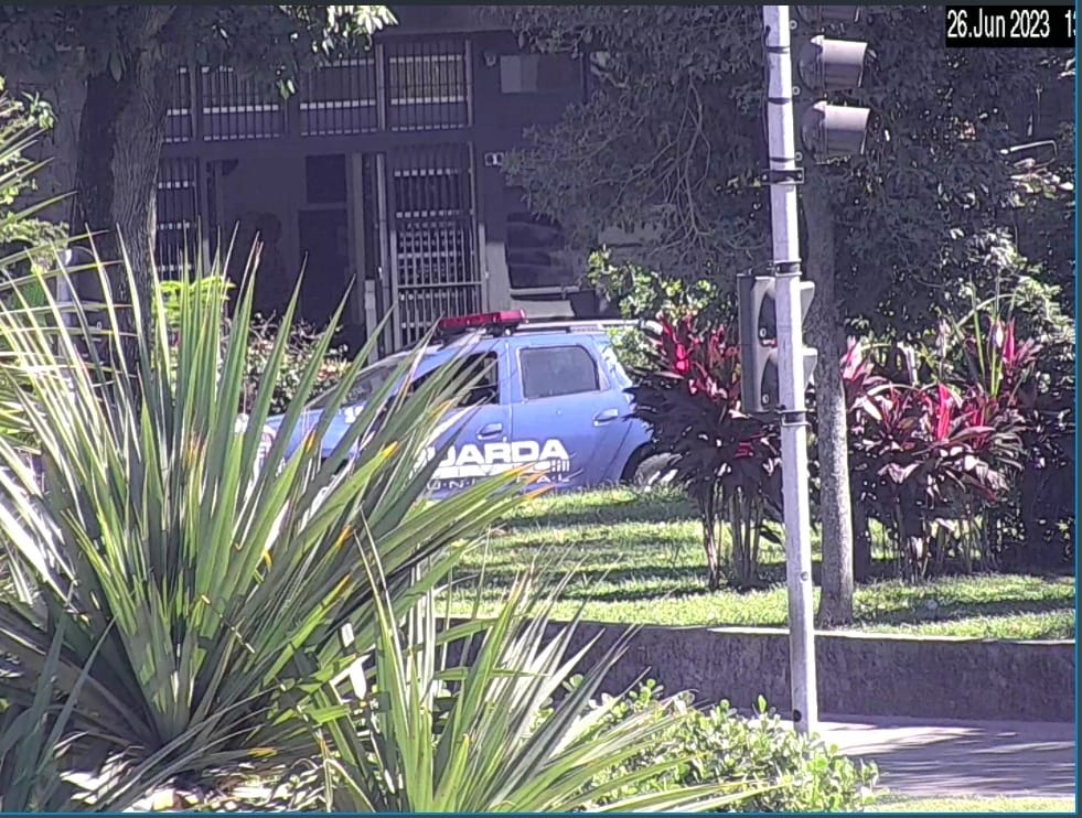 Foragido da Justiça e suspeito de furto são presos em Santos