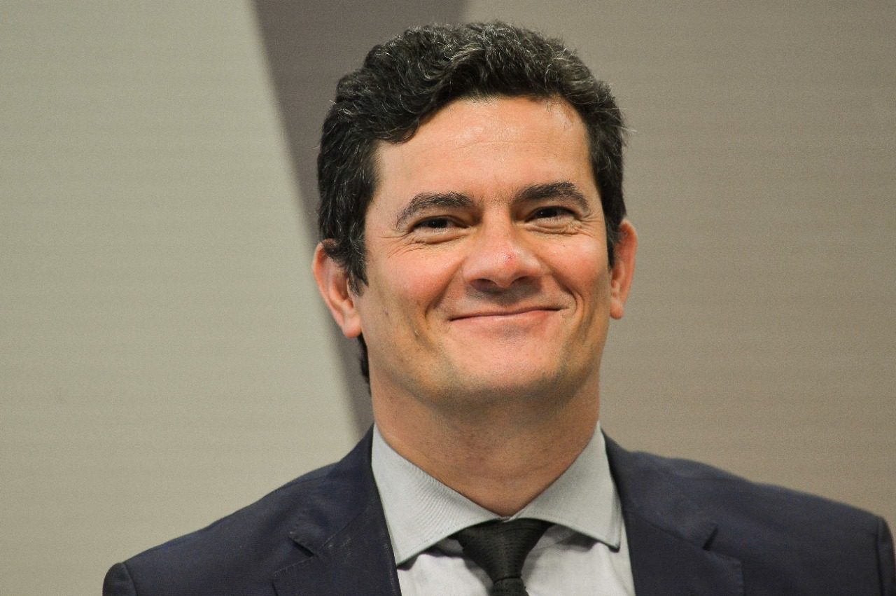 Sérgio Moro critica indicação de ex-advogado de Lula ao Supremo