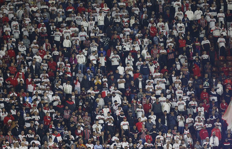 São Paulo leva susto, vence Sport nos pênaltis e avança na Copa do Brasil