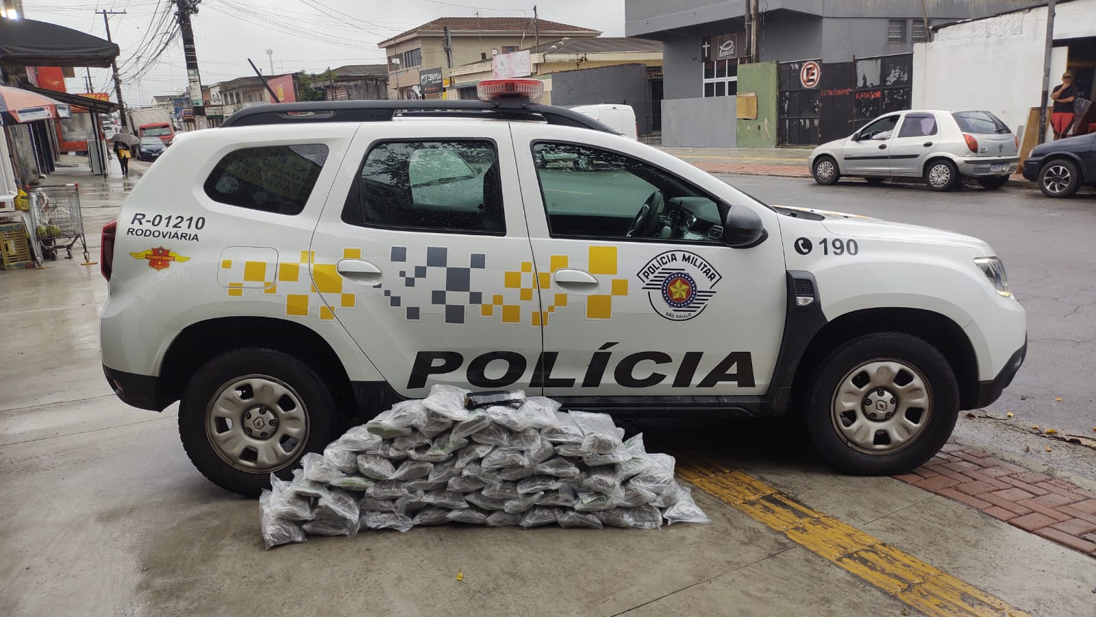 Mais de 20 Kg de drogas são apreendidas na Padre Manoel da Nóbrega