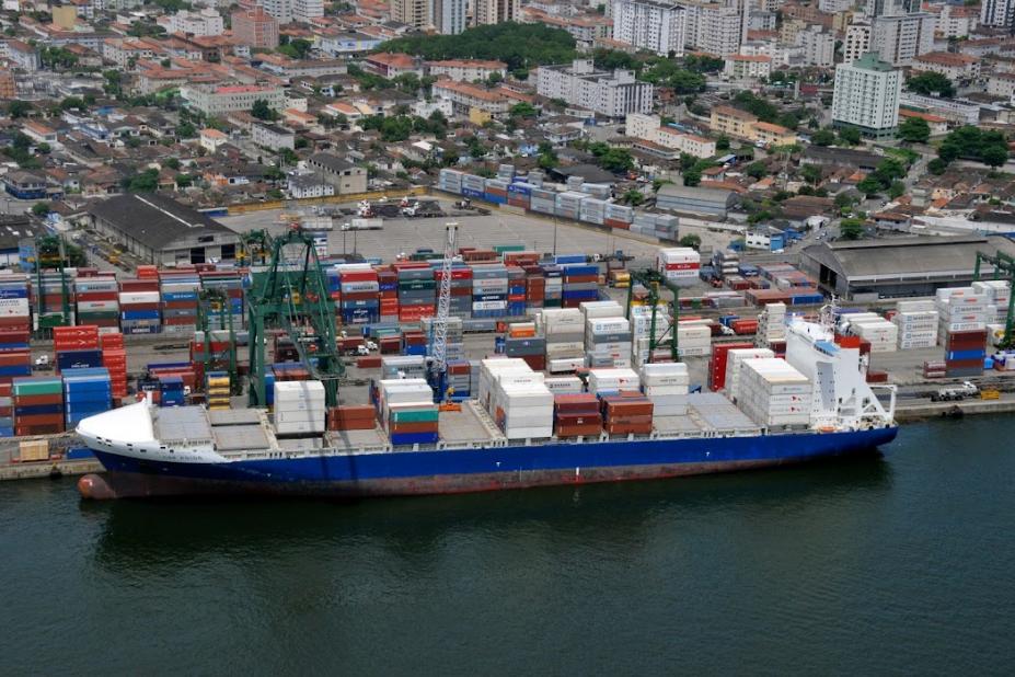 Trabalhadores do Porto de Santos recebem ações de saúde gratuitos