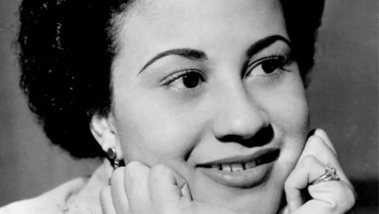 As histórias de “Por Causa de Você” e “O Negócio É Amar”, de Dolores Duran