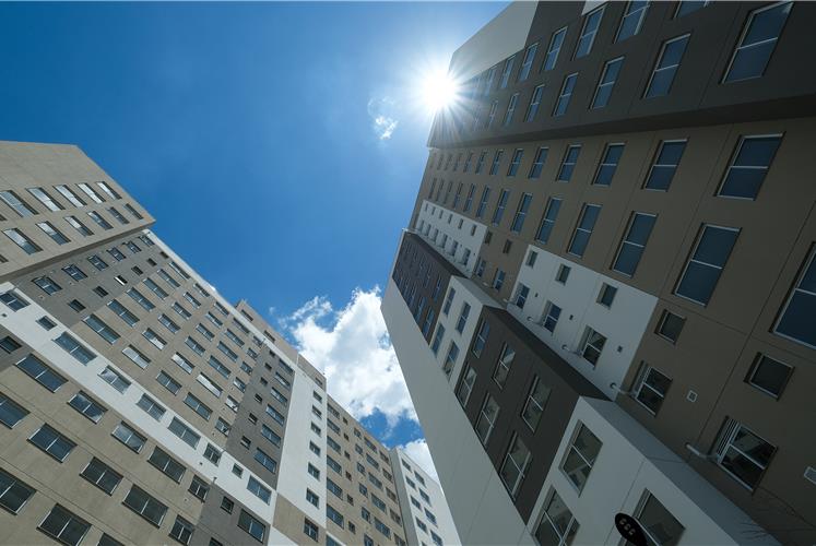 Estado anuncia construção de 12 mil unidades habitacionais para o Litoral