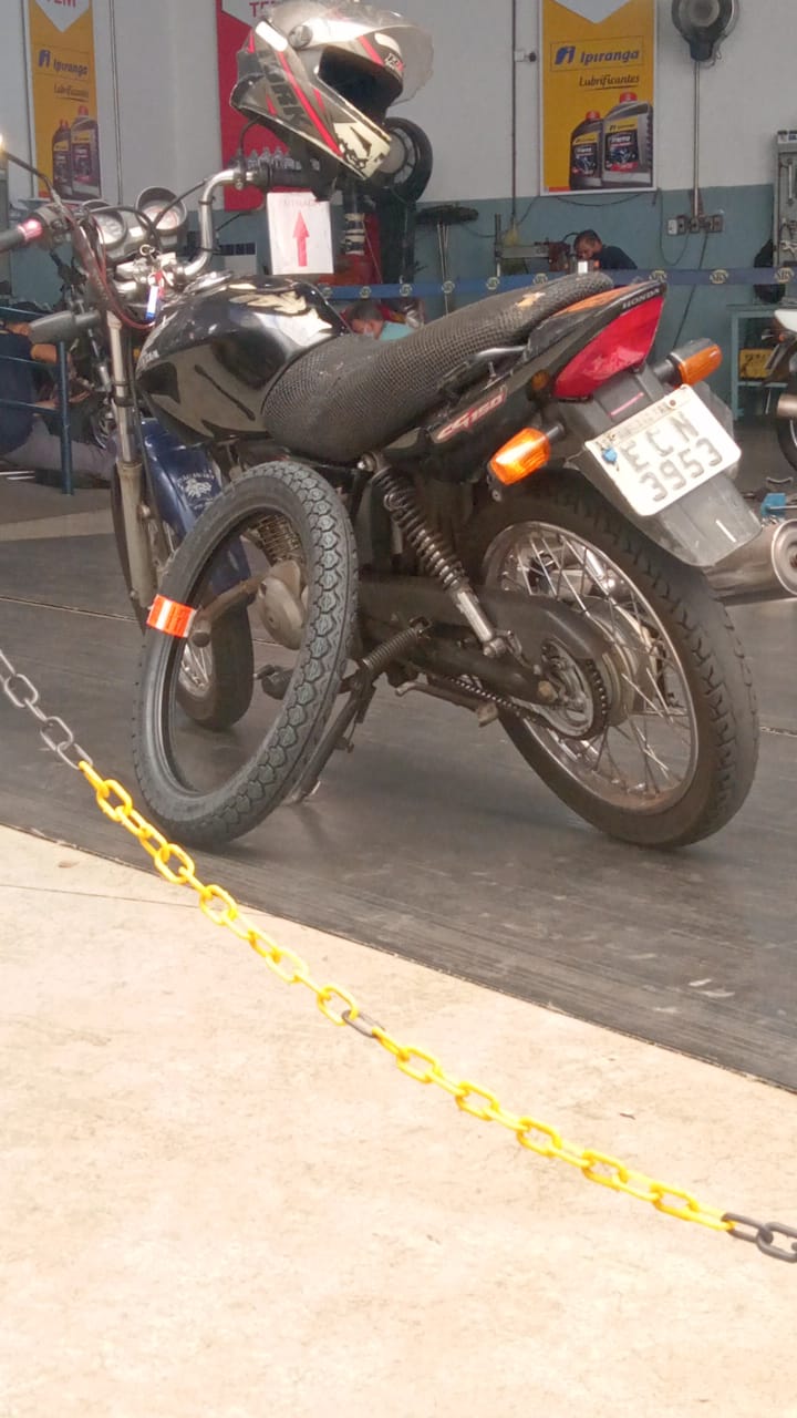 motociclista é roubado depois de ser acidentado