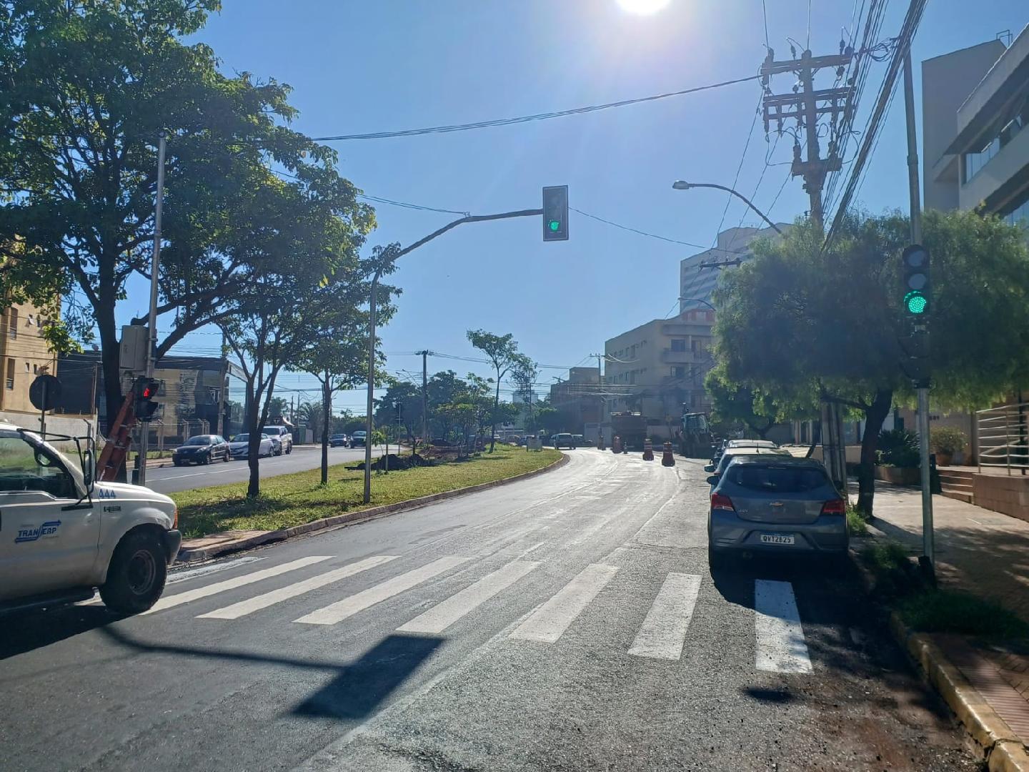 Após morte de jovem de 21 anos avenida de Ribeirão Preto ganha semáforo