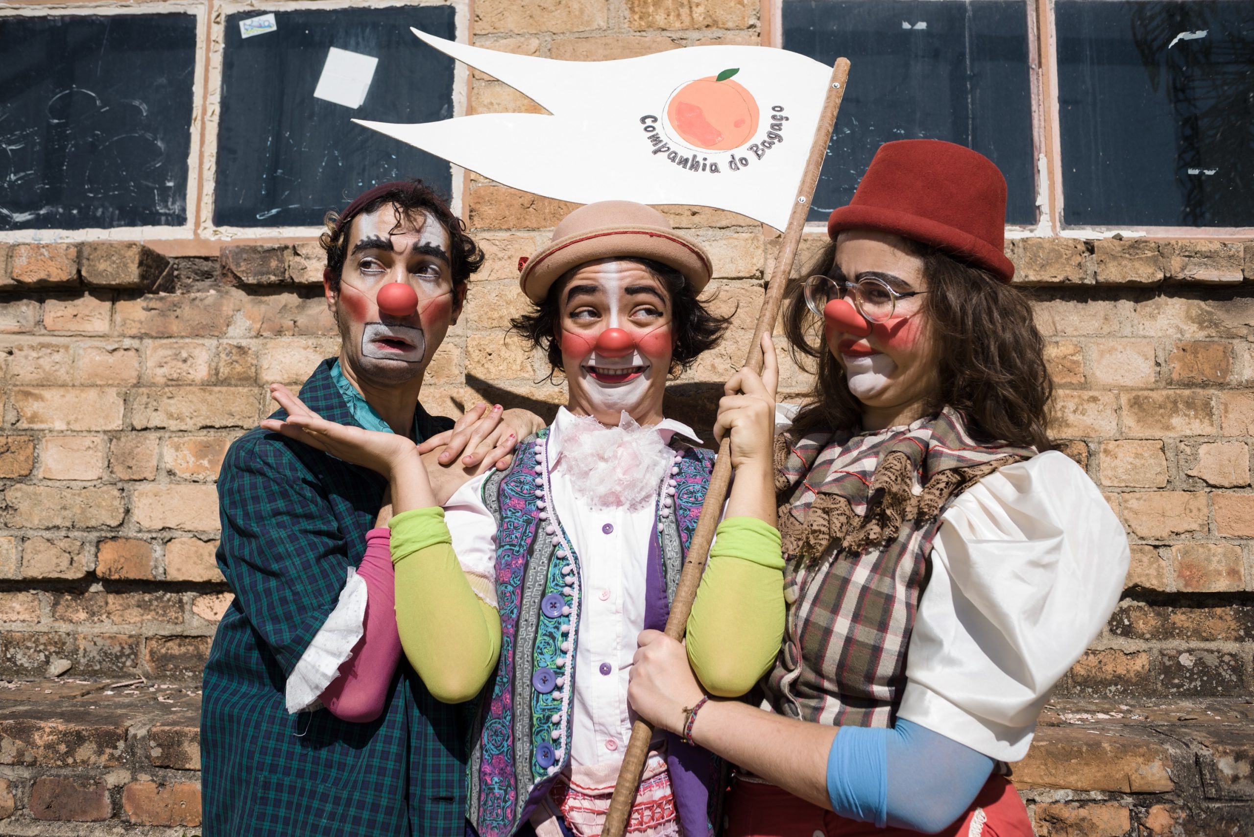 Espetáculo com palhaços anima a Praça Rui Barbosa em Campinas