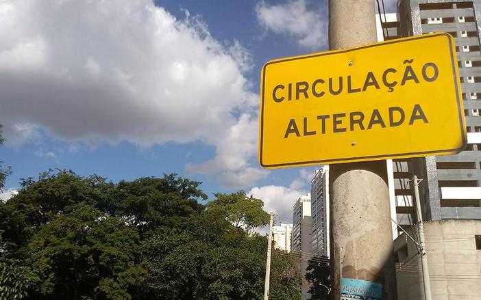 Motoristas: Trecho de rua do centro de Ribeirão terá mudança de sentido