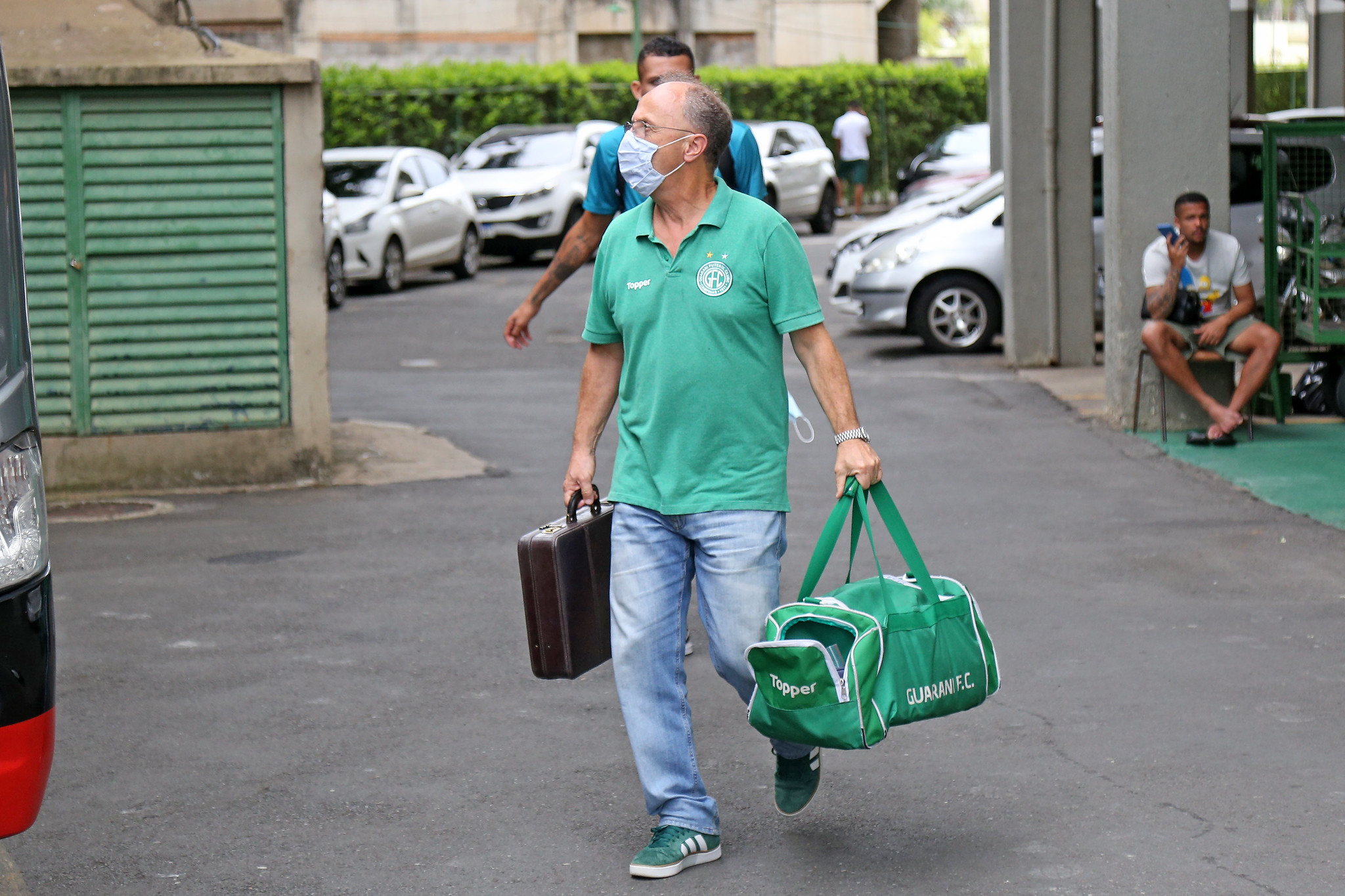 Mais de 6 mil km em uma semana: Guarani enfrenta maratona na Série B