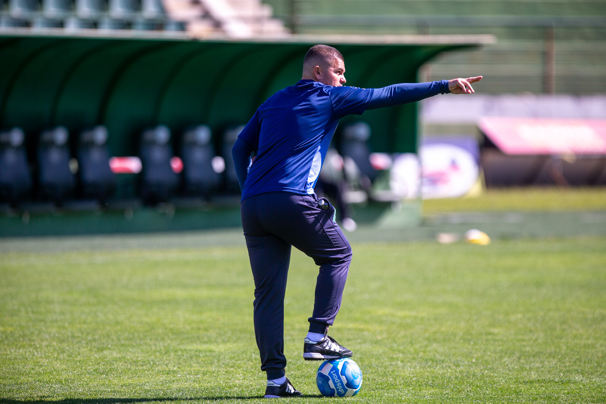 Guarani recebe o Londrina no Brinco