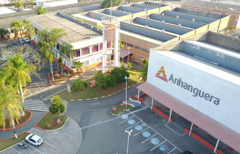 Faculdade Anhanguera de Campinas promove um feirão de empregos com mil vagas O evento acontece das 09h00 às 16h00