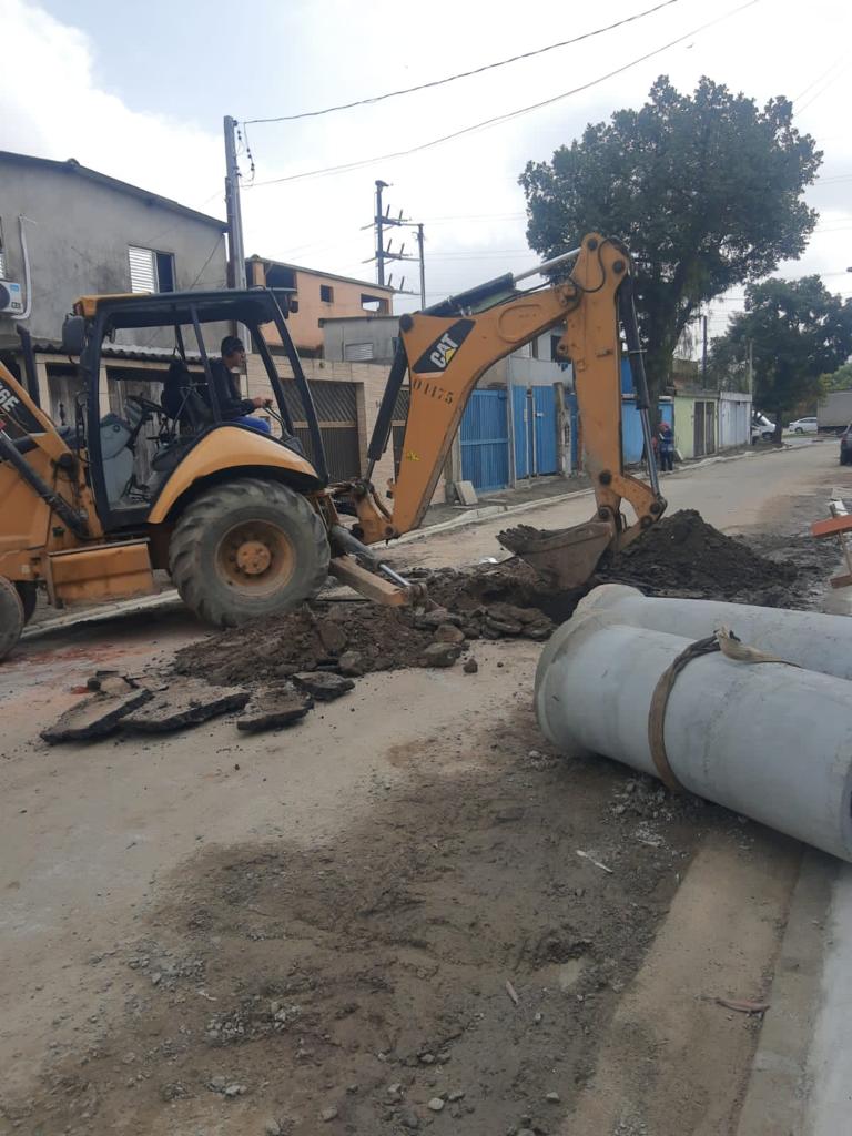 Zona Noroeste de Santos avança nas obras de drenagem e pavimentação