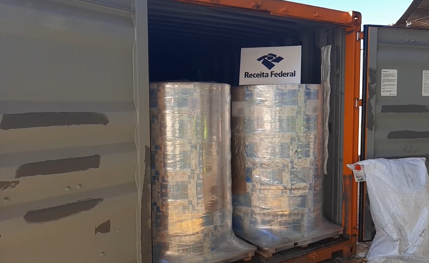 Mais de cem quilos de drogas guardadas em bobinas no Porto de Santos são apreendidas