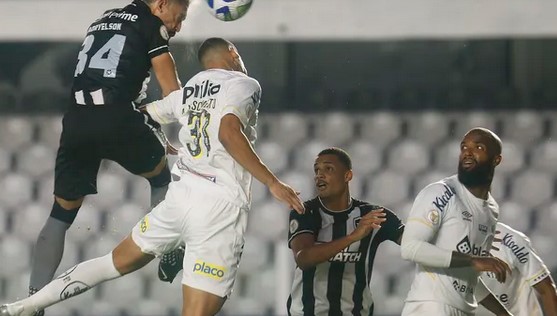 Santos deixa vitória contra o líder Botafogo escapar em três minutos
