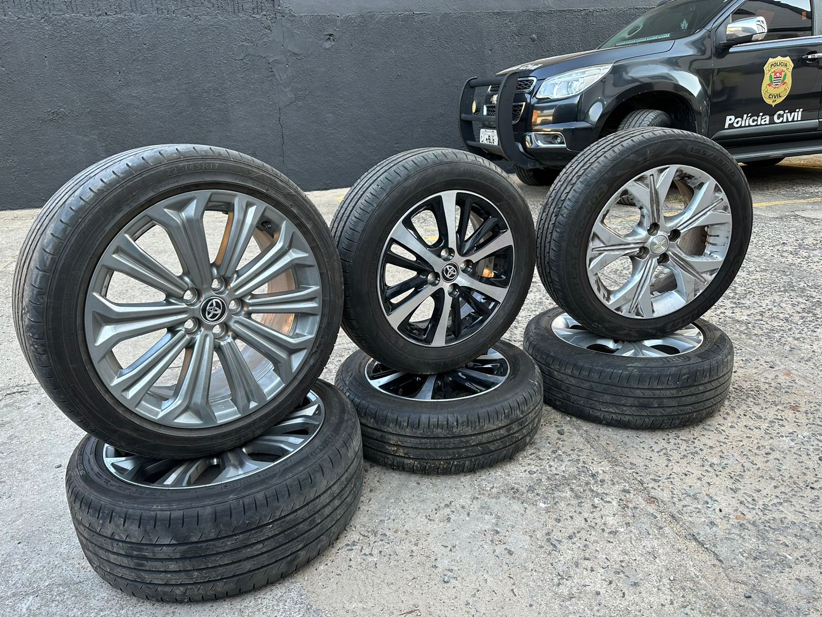 Trio é preso por furto de rodas e receptação em Americana e Sumaré Trio é preso por furto de rodas e receptação em Americana e Sumaré