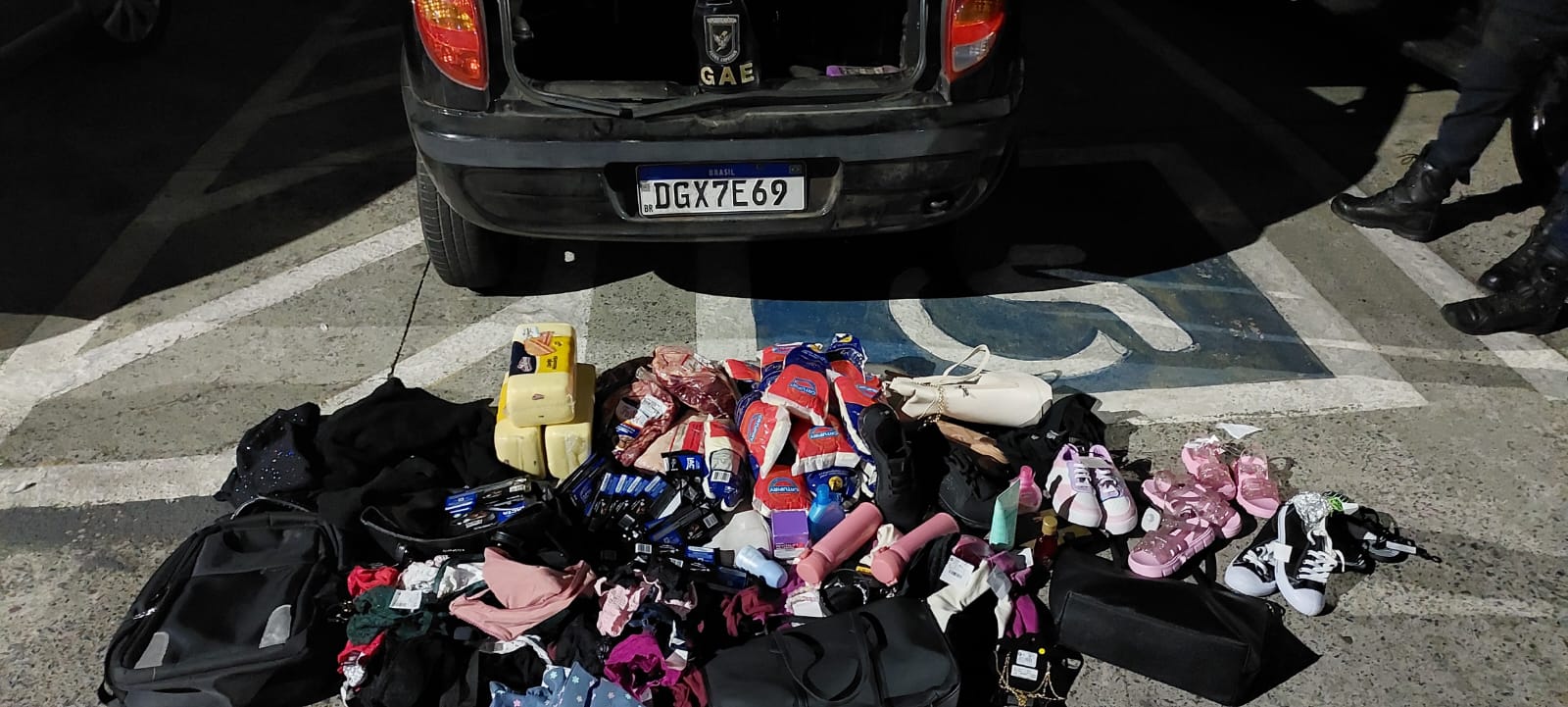 Mulheres são presas após furtar shopping em Campinas