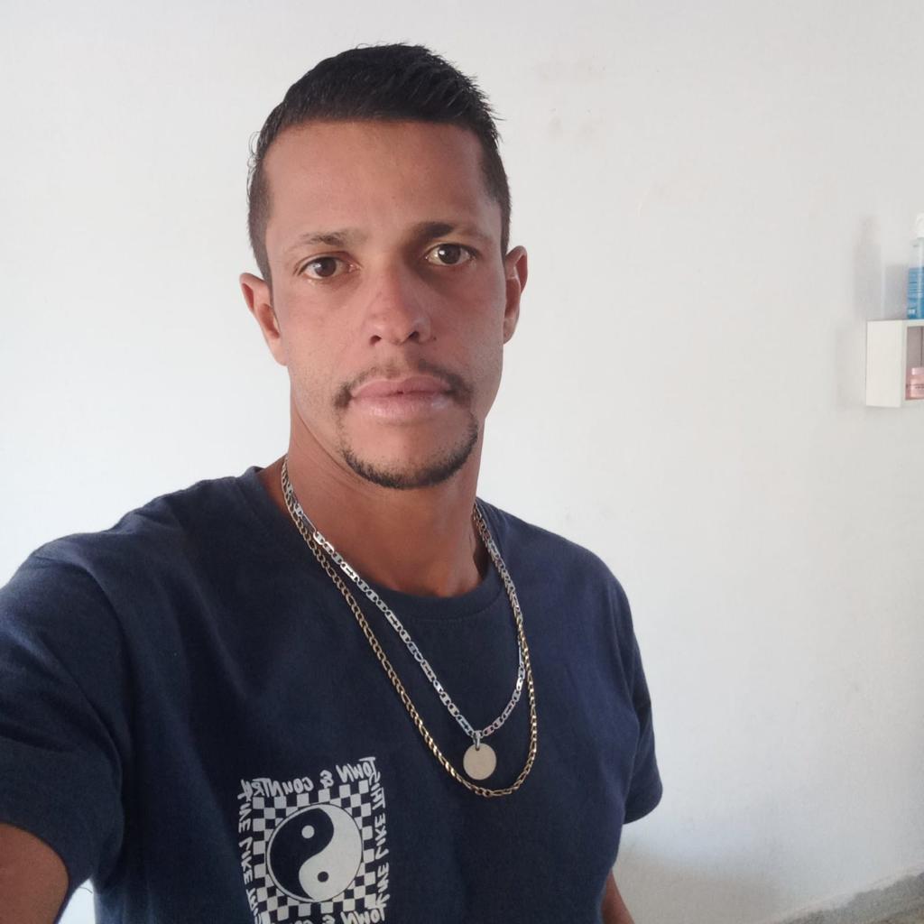 Homem é encontrado morto com sinais de agressão