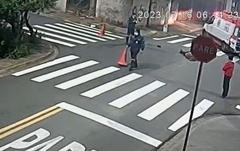 Idoso morre ao ser atropelado por micro-ônibus