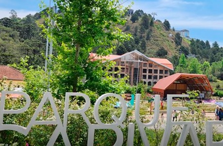 Casal de Pinda faz sucesso vendendo castanhas no Capivari, em Campos