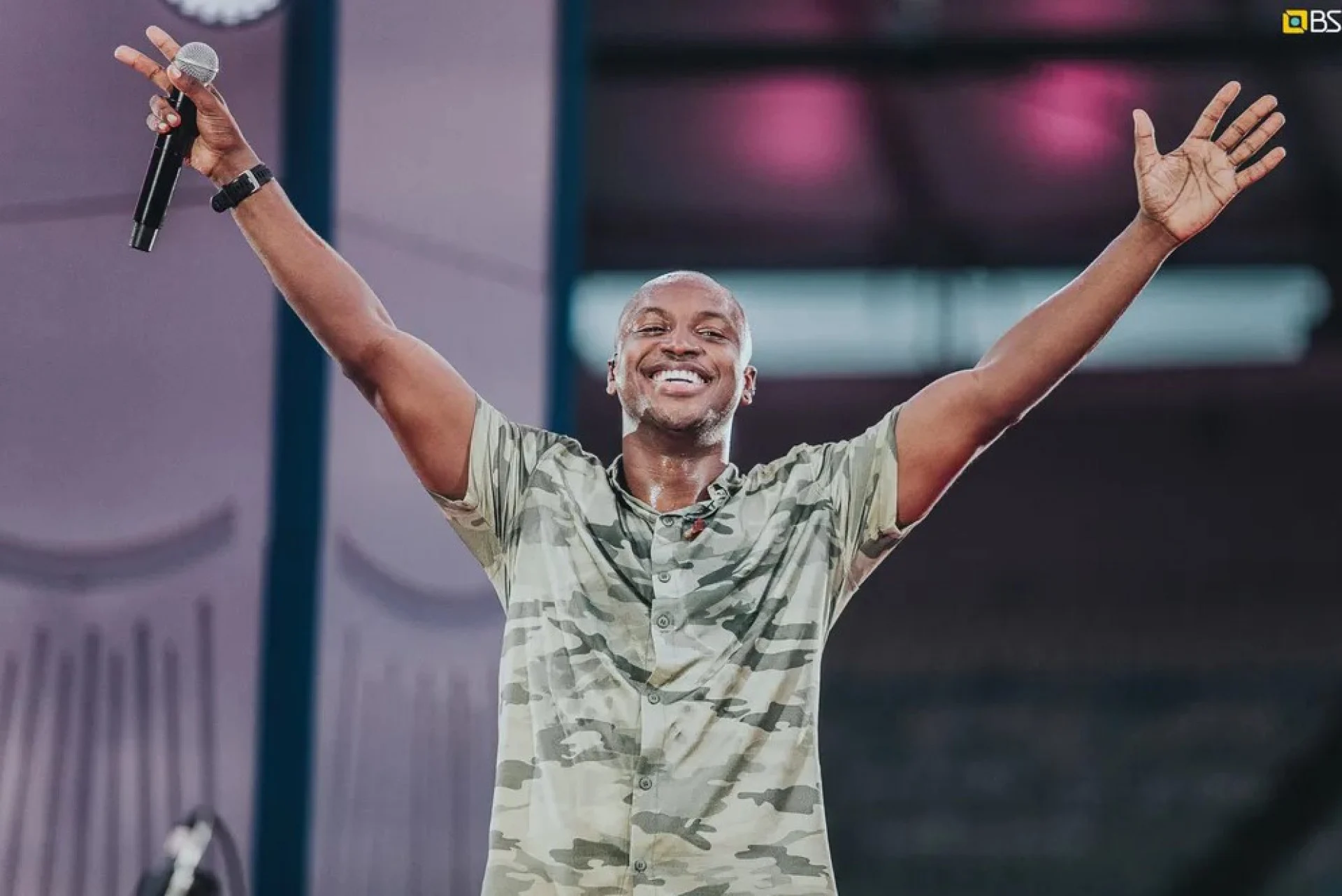 Turnê Tardezinha do cantor Thiaguinho chega à Americana em 15 de julho