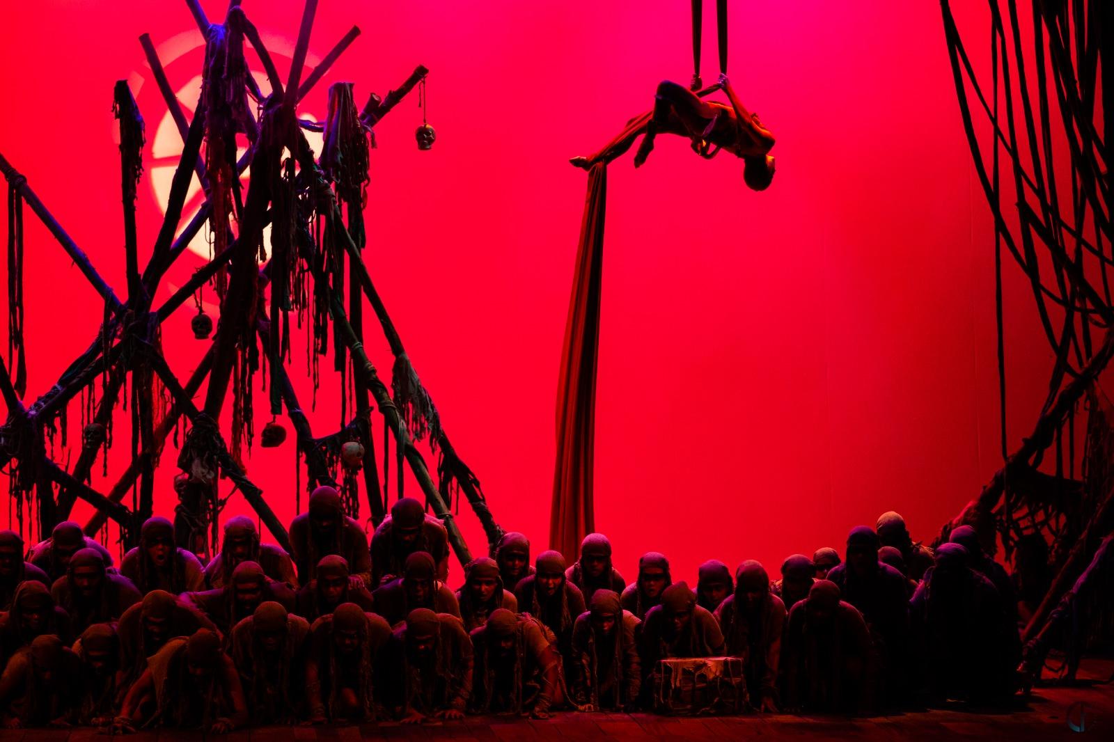 Cantata Carmina Burana comemora 18 anos de sucesso da Cia. Minaz