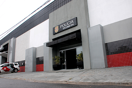 Homem tenta roubar farmácia em Praia Grande e vai preso