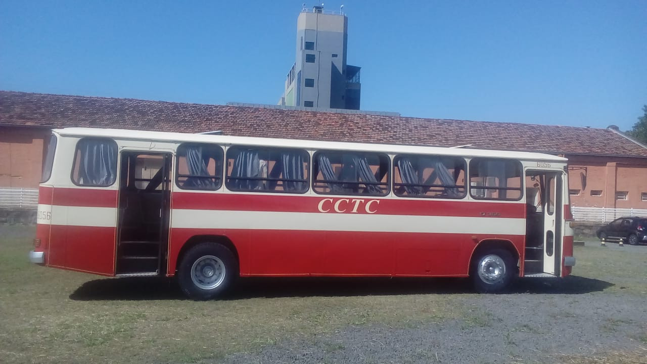 Férias no Busão: ônibus promove passeios por pontos turísticos da cidade