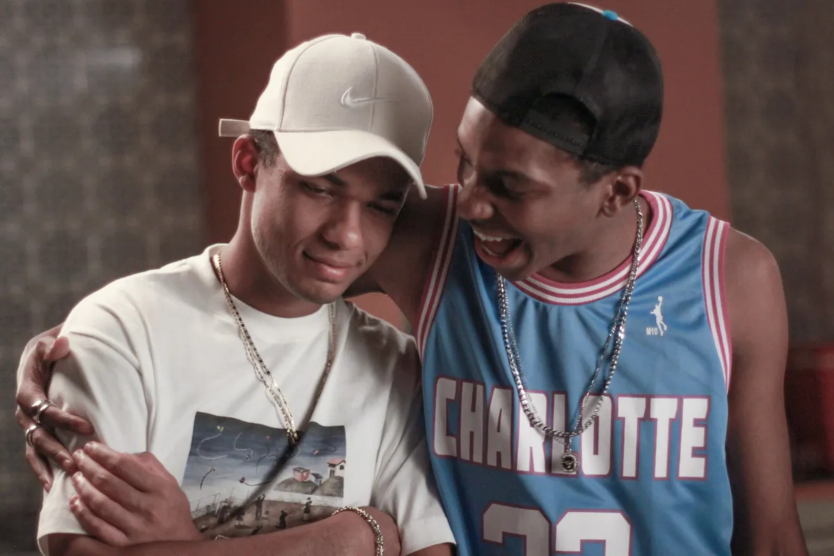 Filme sobre a história de Claudinho e Buchecha ganha trailer