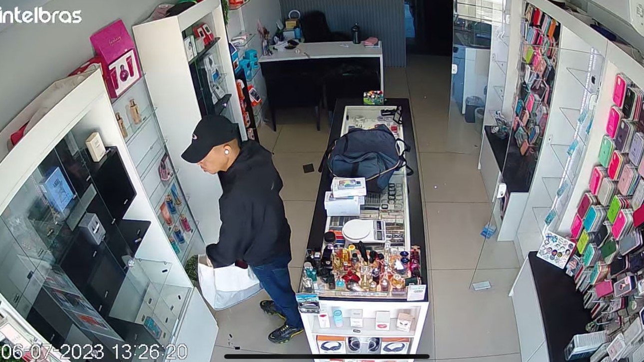 Bandidos fazem arrastão em loja de celulares de Hortolândia