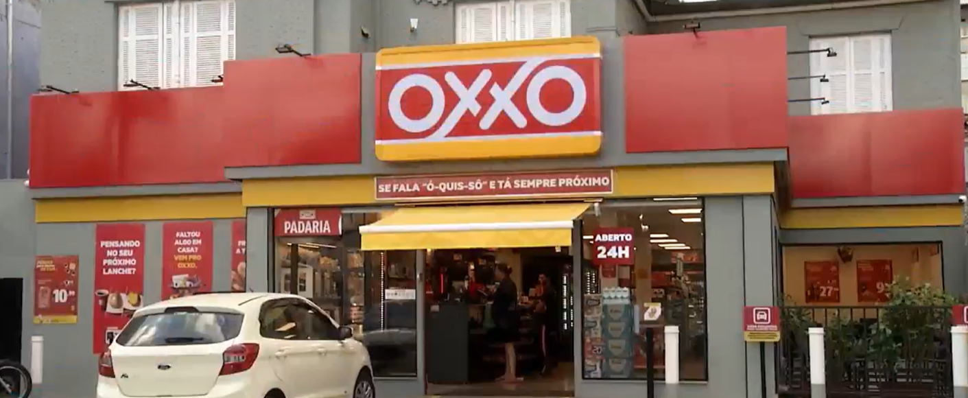 Quadrilha assalta loja de conveniência e ameaça funcionários em Campinas Quadrilha assalta loja de conveniência e ameaça funcionários em Campinas